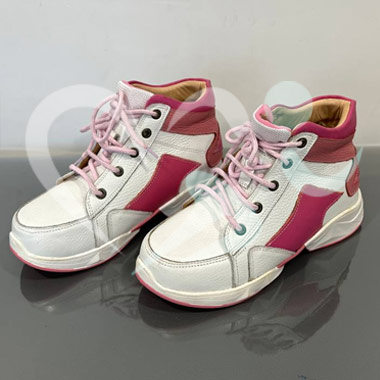 ساخت کفش طبی ساق بلند کودکان دخترانه و بند دارپسرانه