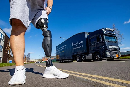 رانندگی با پروتز